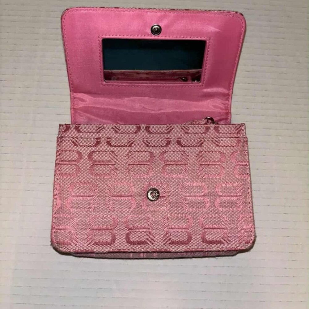 Small Mini Purse:4 roomy pockets Set Includes: SEE description below